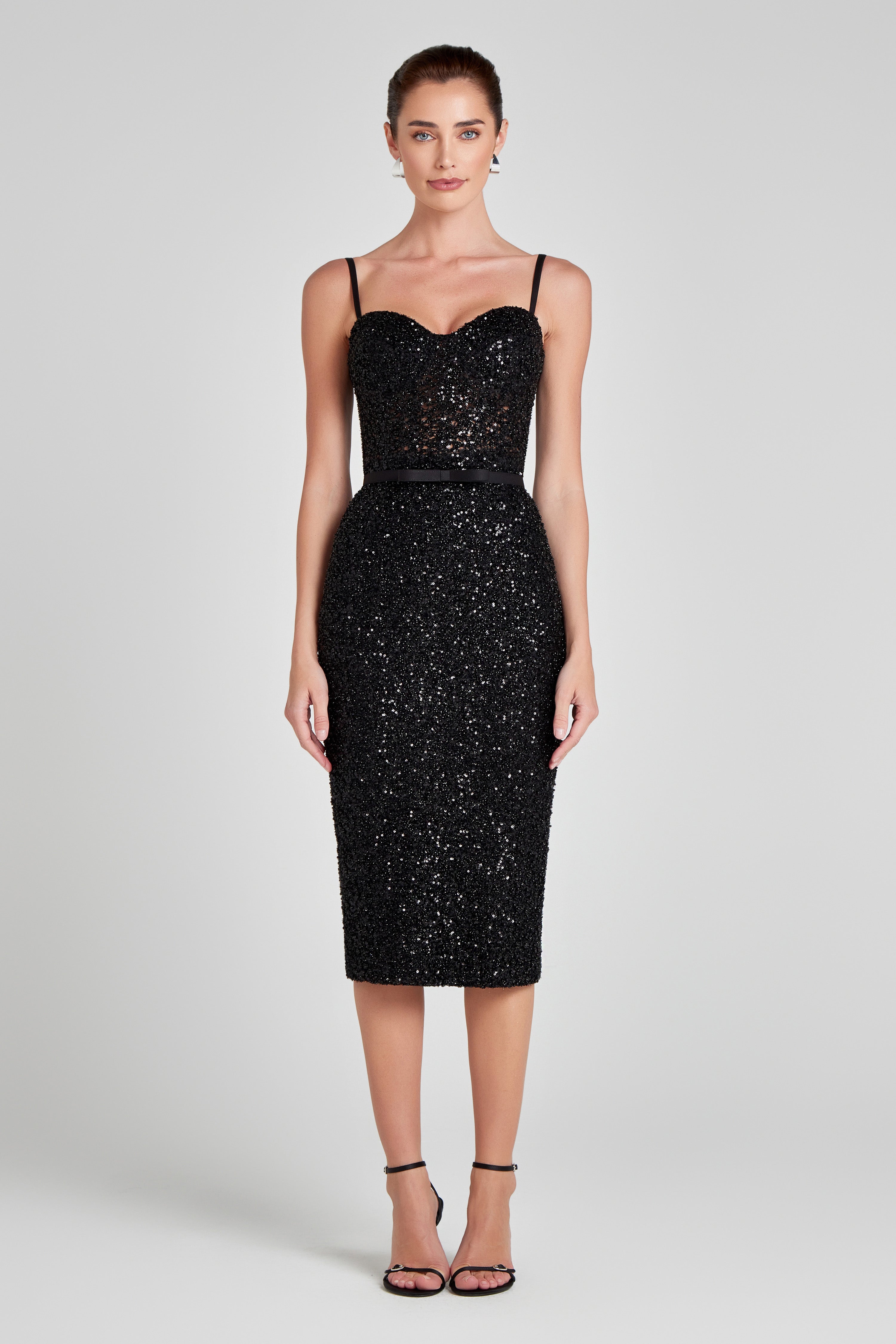 Elegant Victoria Black Dress for Evening Wear