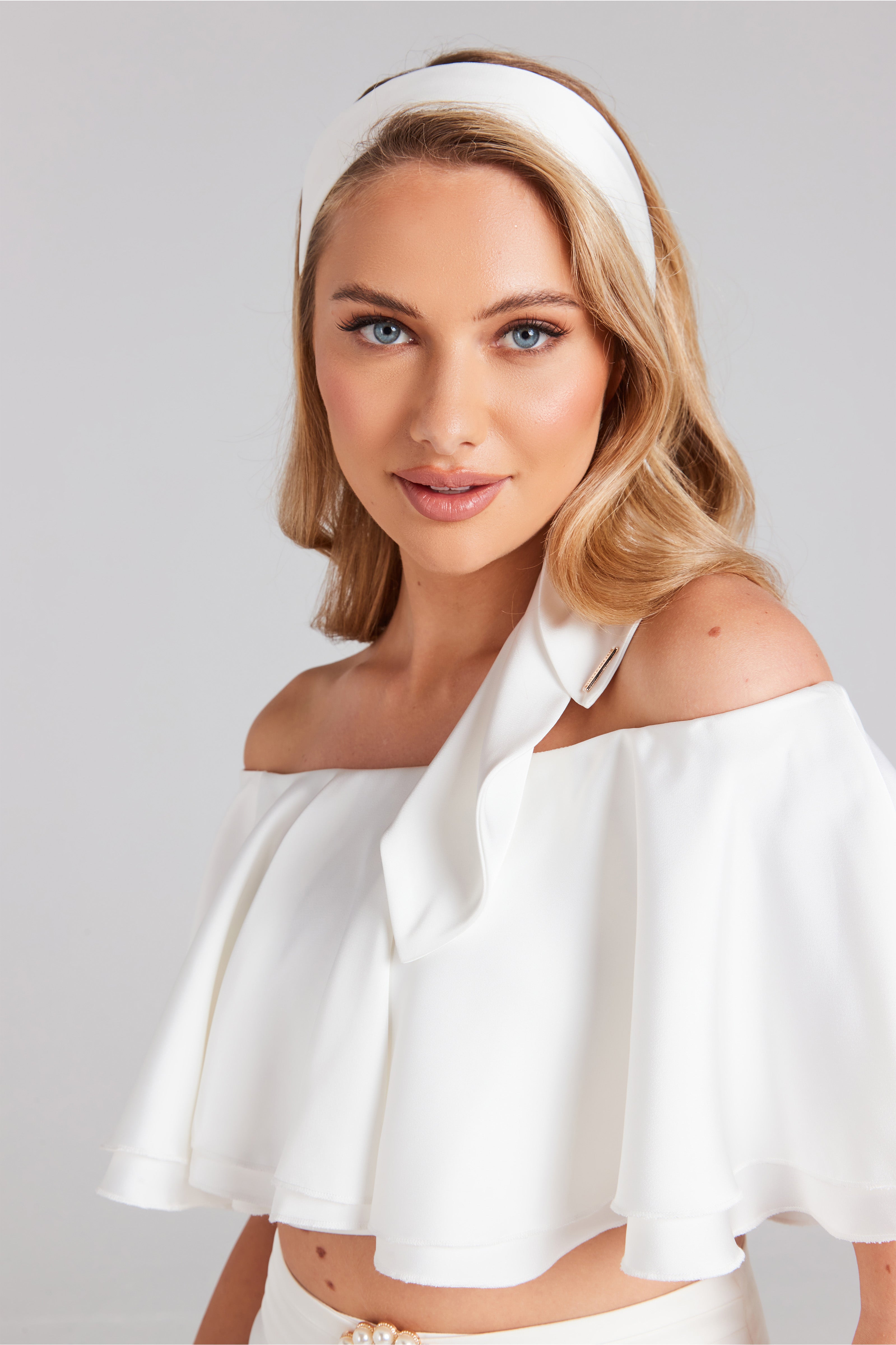 Elegant White Headscarf for Women